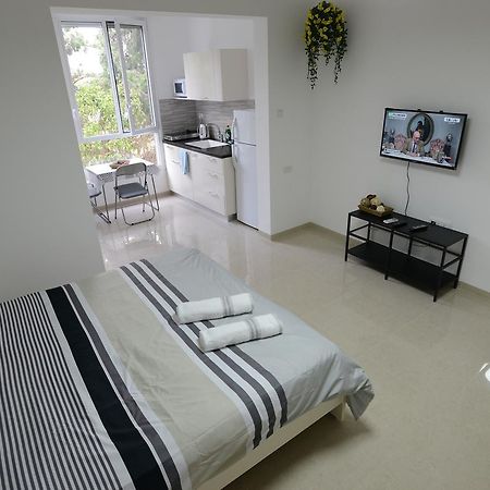 Olga Beach Apartment 28 Haifa Exteriér fotografie
