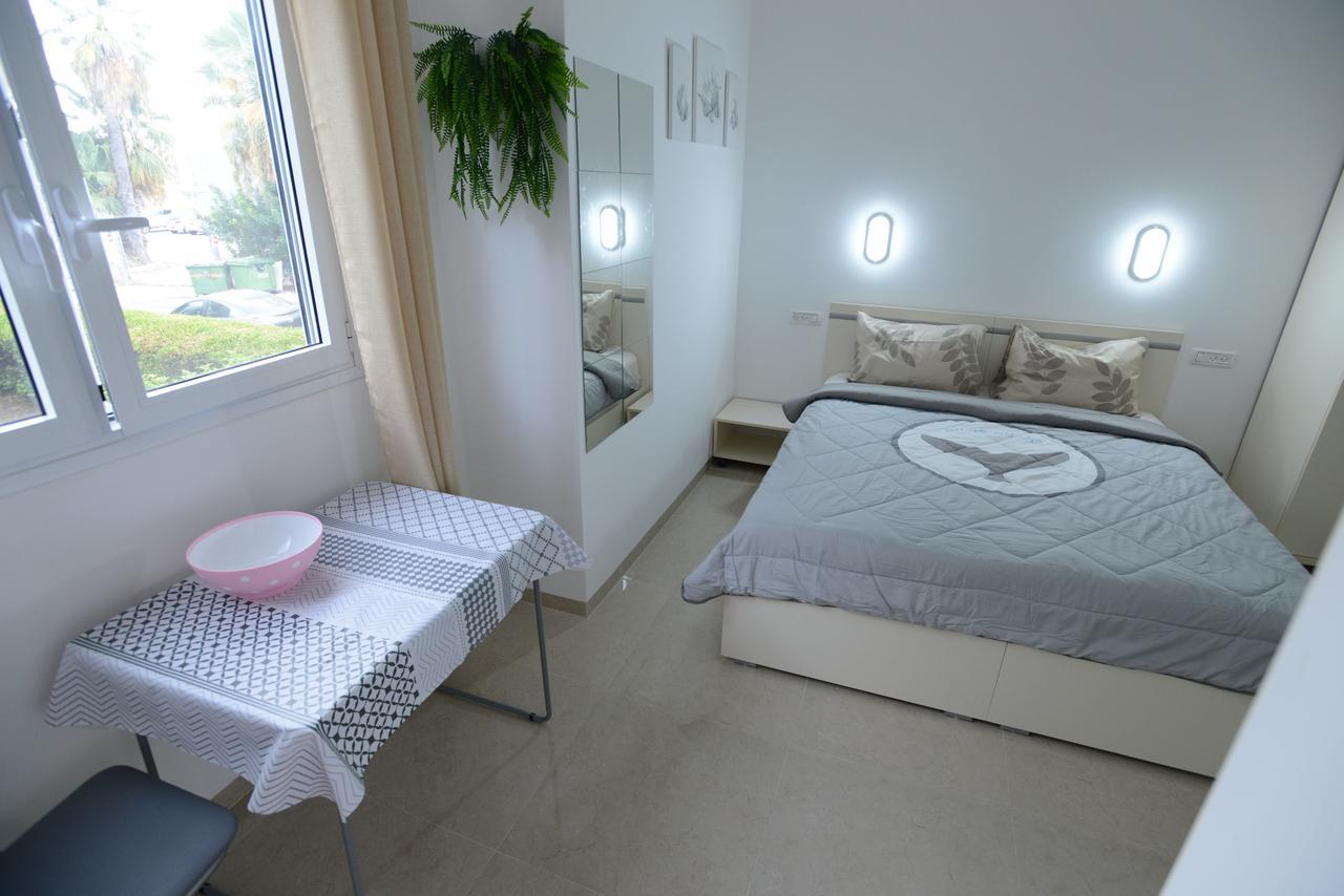 Olga Beach Apartment 28 Haifa Exteriér fotografie